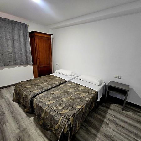 Apartamentos Maja Benidorm Buitenkant foto